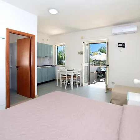 Nico's Flats Apartman